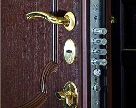 Замена замка на металлической двери Legran в Курске
