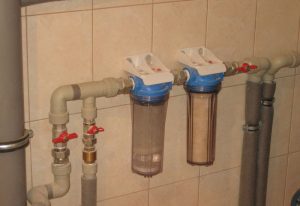 Установка проточного фильтра для воды в Курске